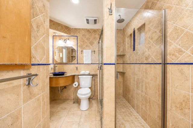 1690 NE 25th Avenue, Pompano Beach, FL 33062