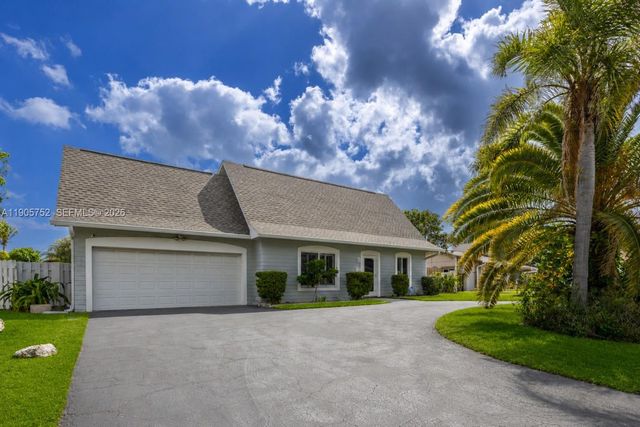 1690 NE 25th Avenue, Pompano Beach, FL 33062