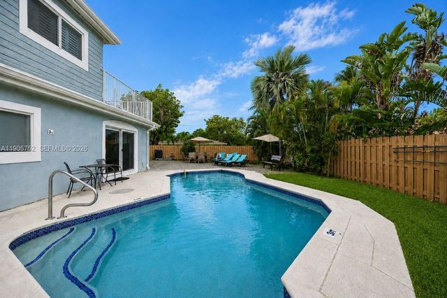 1690 NE 25th Avenue, Pompano Beach, FL 33062