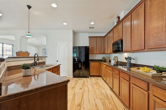 1306 Sun Gdn, San Antonio, TX 78245