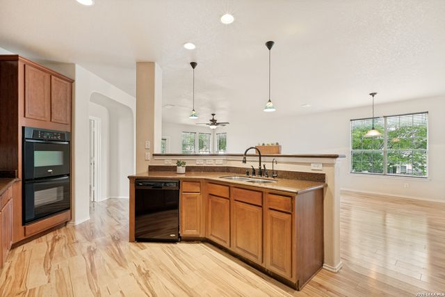1306 Sun Gdn, San Antonio, TX 78245