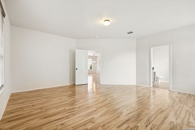 1306 Sun Gdn, San Antonio, TX 78245