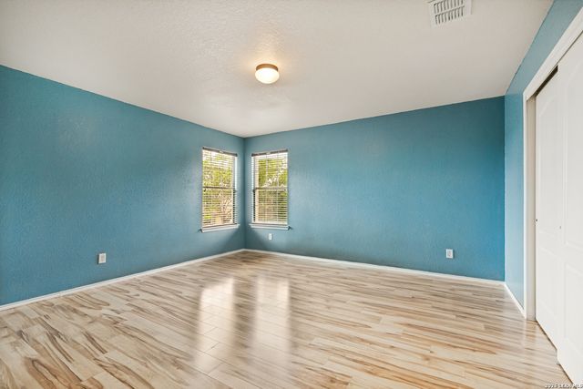 1306 Sun Gdn, San Antonio, TX 78245