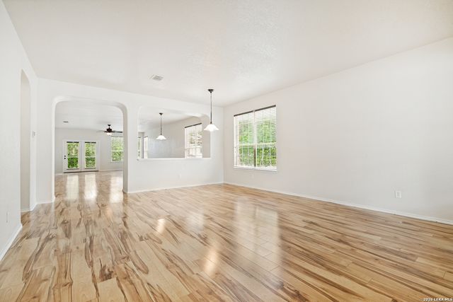 1306 Sun Gdn, San Antonio, TX 78245