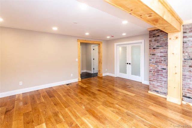 4407 Albany Post Road, Hyde Park, NY 12538