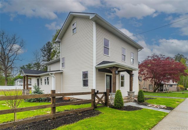 4407 Albany Post Road, Hyde Park, NY 12538