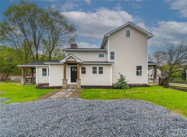 4407 Albany Post Road, Hyde Park, NY 12538