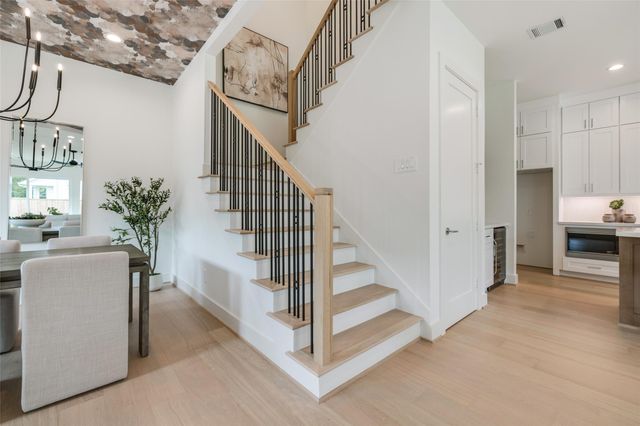 902 E 25th Street, Houston, TX 77009