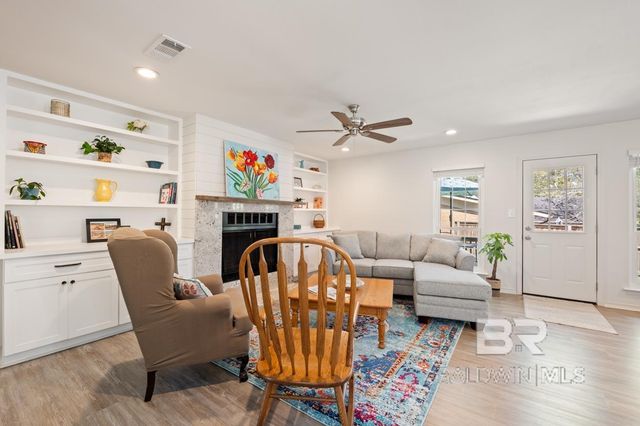 101 Diane Circle, Daphne, AL 36526