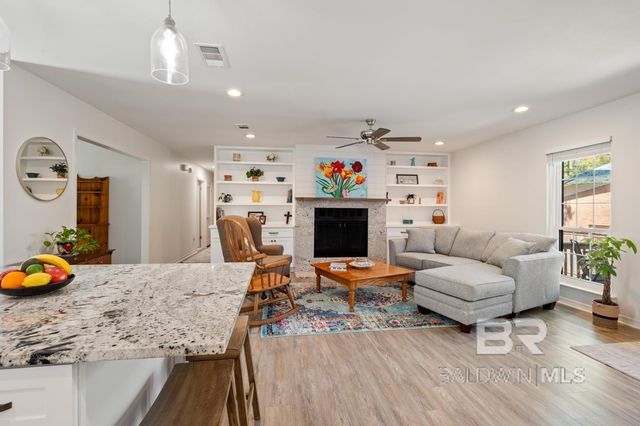 101 Diane Circle, Daphne, AL 36526