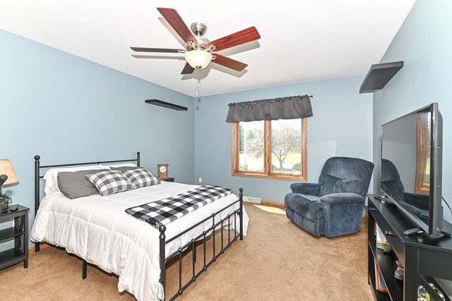 164 Mill AVENUE, Union Grove, WI 53182