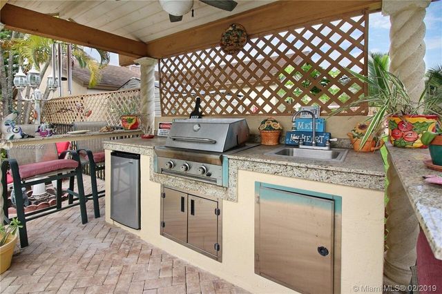 16657 Redwood Way, Weston, FL 33326