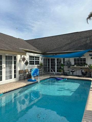 16657 Redwood Way, Weston, FL 33326