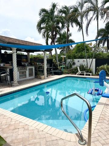 16657 Redwood Way, Weston, FL 33326