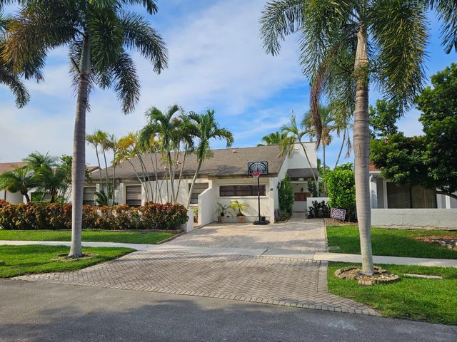 16657 Redwood Way, Weston, FL 33326