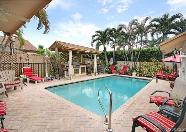 16657 Redwood Way, Weston, FL 33326