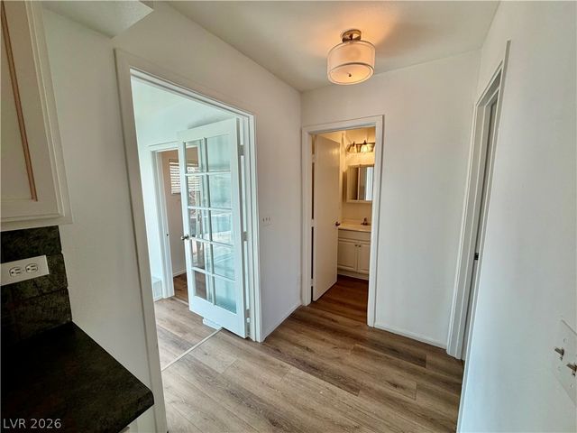 2107 Frontier Avenue, Las Vegas, NV 89106