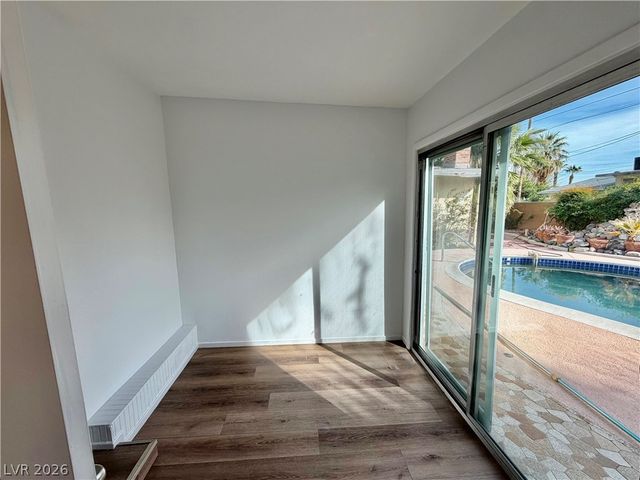 2107 Frontier Avenue, Las Vegas, NV 89106