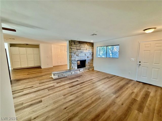 2107 Frontier Avenue, Las Vegas, NV 89106