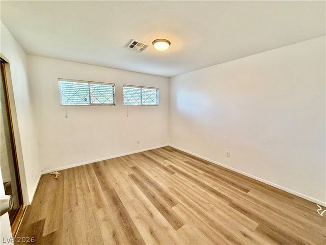 2107 Frontier Avenue, Las Vegas, NV 89106