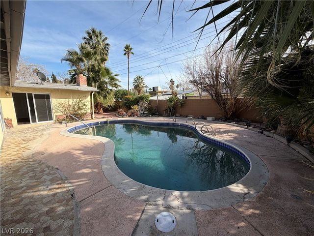 2107 Frontier Avenue, Las Vegas, NV 89106