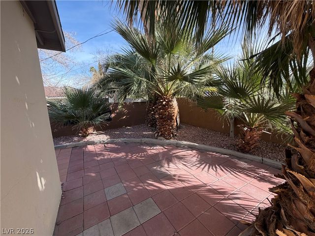 2107 Frontier Avenue, Las Vegas, NV 89106