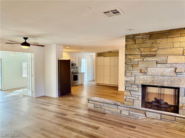 2107 Frontier Avenue, Las Vegas, NV 89106