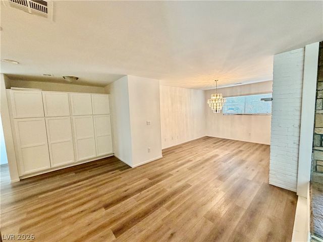 2107 Frontier Avenue, Las Vegas, NV 89106