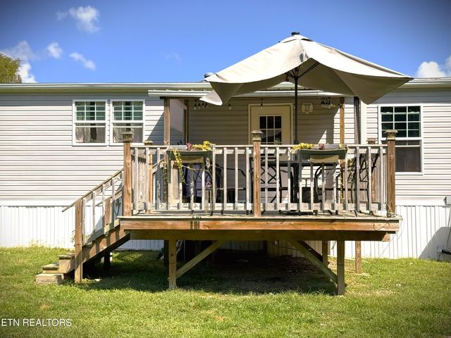 7055 Plateau Rd, Crossville, TN 38571