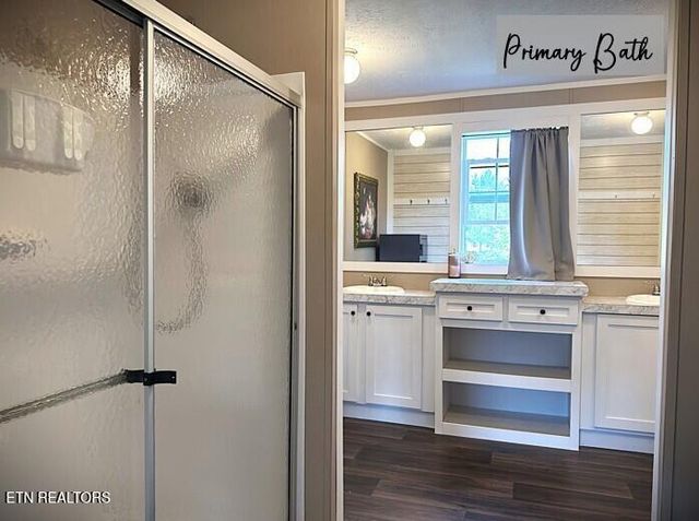 7055 Plateau Rd, Crossville, TN 38571