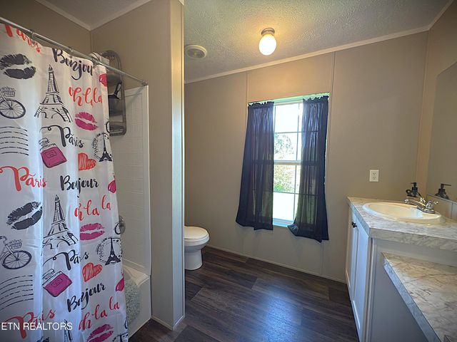 7055 Plateau Rd, Crossville, TN 38571