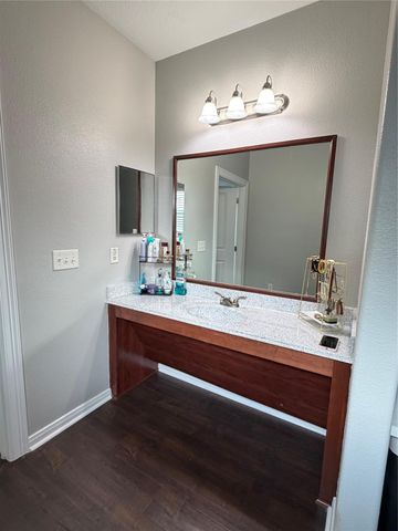 1130 10th Street, Dickinson, TX 77539