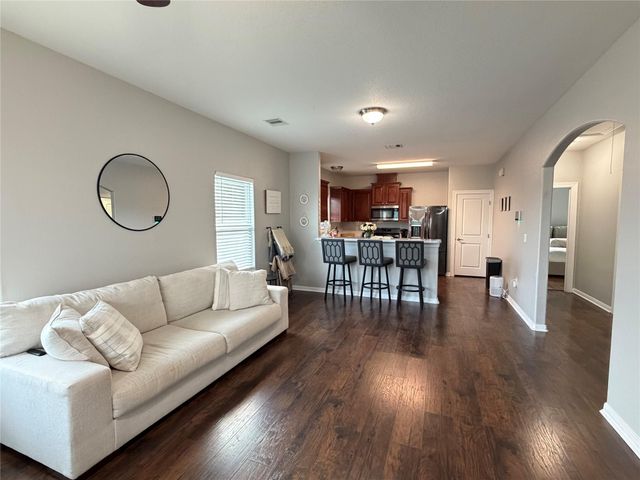 1130 10th Street, Dickinson, TX 77539