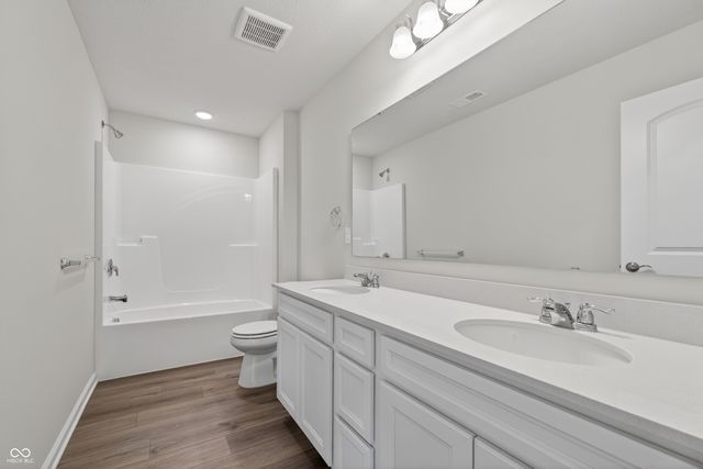 1305 Bugsy Place, Avon, IN 46123