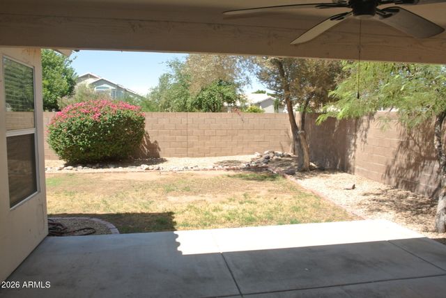 6814 W LOUISE Drive, Glendale, AZ 85310