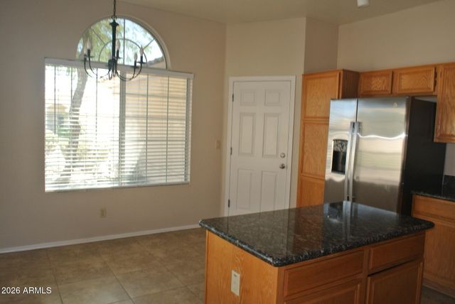 6814 W LOUISE Drive, Glendale, AZ 85310
