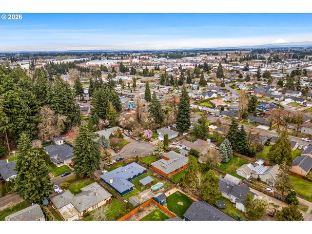 1180 Koffler Ave, Woodburn, OR 97071