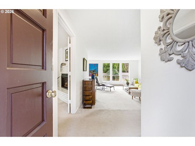 1180 Koffler Ave, Woodburn, OR 97071