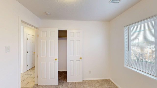 313 McKnight - Main, A & B Avenue NE, Albuquerque, NM 87102