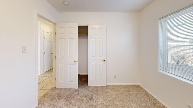 313 McKnight - Main, A & B Avenue NE, Albuquerque, NM 87102