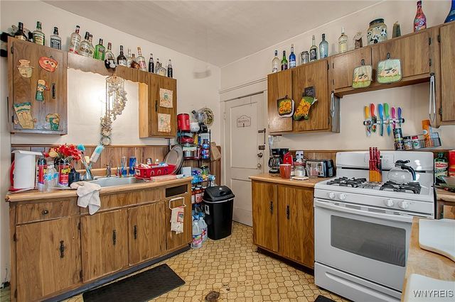 50 Macamley Street, Buffalo, NY 14220