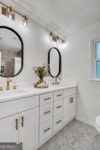 529 GREYSTONE Trail, Marietta, GA 30068