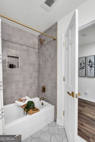 529 GREYSTONE Trail, Marietta, GA 30068