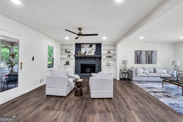 529 GREYSTONE Trail, Marietta, GA 30068