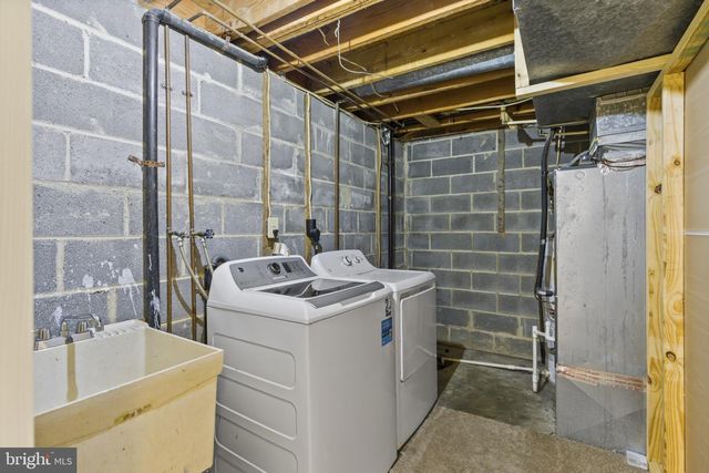 1826 JAYBIRD CT, Severn, MD 21144