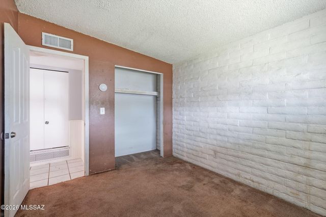 7381 E Stella Road, Tucson, AZ 85730