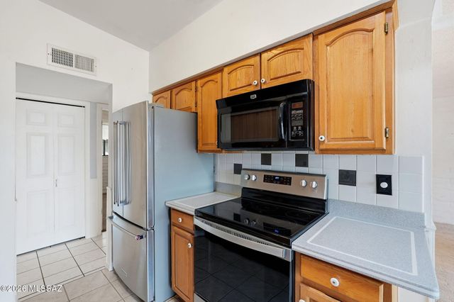 7381 E Stella Road, Tucson, AZ 85730
