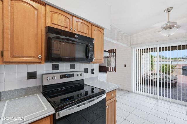 7381 E Stella Road, Tucson, AZ 85730