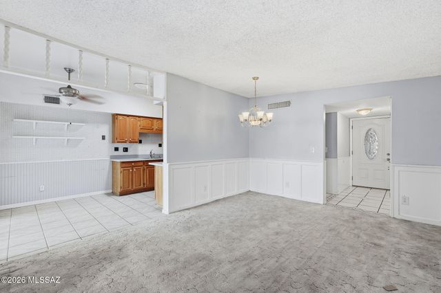 7381 E Stella Road, Tucson, AZ 85730
