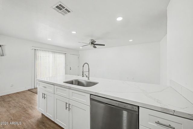 1916 W MORNINGSIDE Drive 66, Phoenix, AZ 85023